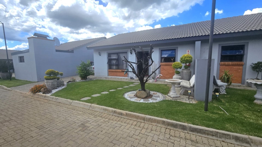 2 Bedroom Property for Sale in Ifafi North West